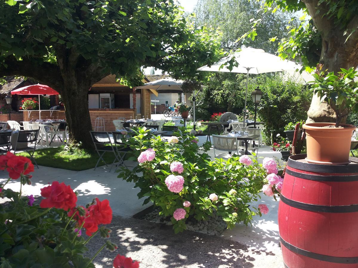 Le Relais Des Vieilles Postes 호텔 Les Avenières 외부 사진