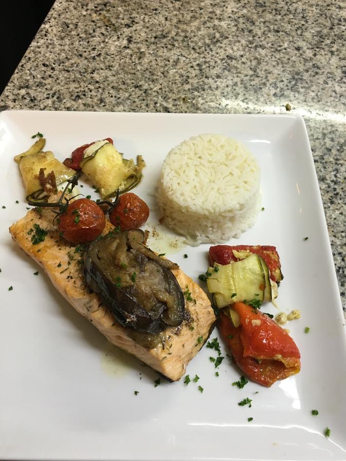 Le Relais Des Vieilles Postes 호텔 Les Avenières 외부 사진