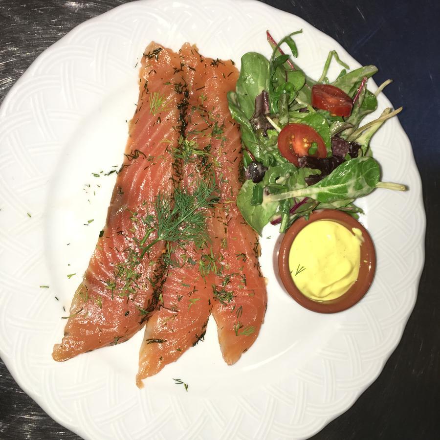 Le Relais Des Vieilles Postes 호텔 Les Avenières 외부 사진